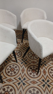 Photo de galerie - Montage chaise en kit 