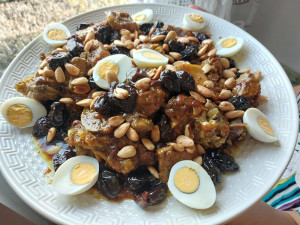 Photo de galerie - Tajine pruneaux , sucré salé. 