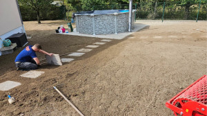 Photo de galerie - Gazon et pose de pas japonais 