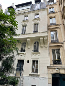 Photo de galerie - Restauration d’une très belle façade parisienne 