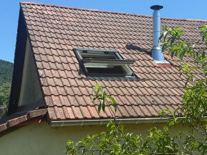 Photo de galerie - Pose de fenêtre de toit ( Velux )