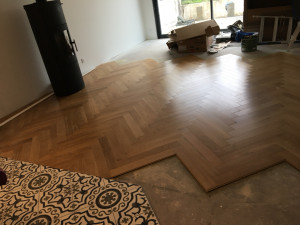 Photo de galerie - Parquet bâton rompu . 