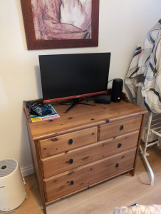 Photo de galerie - Mise en place d'un écran avec réglages décodeur TV + liaison avec enceinte 