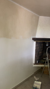 Photo de galerie - Renovation peinture…. 1ere couche…. difference plus que visible