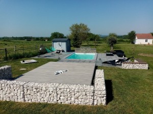 Photo réalisation - Entretien piscine - Christian J. - Les Bordes-Aumont : Terrasse coulissante sur piscine