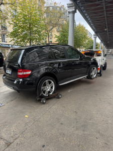 Photo de galerie - Remorquage d’un Mercedes ML frein à main bloqué Paris 15eme à Vitry-sur-Seine