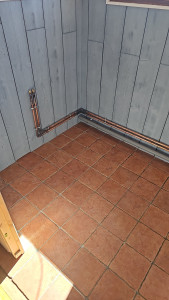Photo de galerie - Pose alimentation vasque salle de bain
