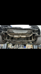 Photo de galerie - Montage d'un silencieux Gt perf sur Clio 4 RS Trophy version 220 ch.