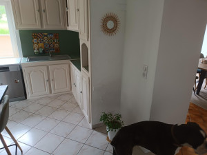 Photo de galerie - Résultat après rénovation: Peinture, enduit mural, pose d'un nouvel évier, ajout d'une prise de courant.