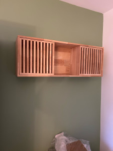 Photo de galerie - Installation d’une niche en bois. 