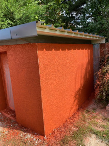 Photo de galerie - Un petit cabanon fait avec les Agglo et de la Facade finition écrasé