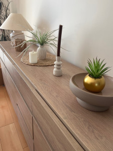 Photo de galerie - Dessus du meuble rangé et nettoyé.
