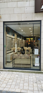 Photo de galerie - Nettoyage de la vitrerie 