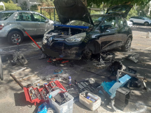 Photo de galerie - Diagnostic boîte de vitesse cassé donc embrayage complet avec boîte vitesse changé client ravi de la prestation.