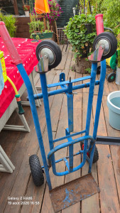 Photo de galerie - Manutention, lave vaisselle, machine à laver, électroménager divers.
Meuble en fonction du poids et de la taille. 
