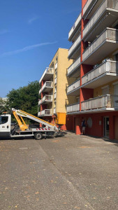 Photo de galerie - Peinture façade en nacelle