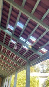 Photo de galerie - Assemblage de structures en bois. Pose de tuiles 