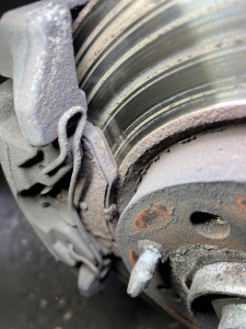 Photo de galerie - Remplacement disque et plaquettes