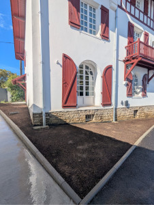 Photo de galerie - Préparation de sol / engazonnement 