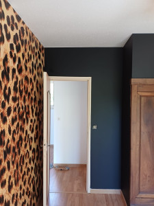 Photo de galerie - Papier peint+peinture 