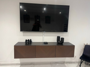 Photo de galerie - Pose meuble TV et TV