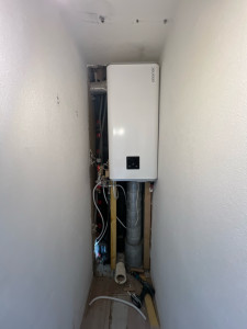 Photo de galerie - Pose d’un cumulus ultra plat et création du réseau d’eau avec nourrisse 