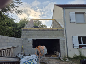 Photo de galerie - Travaux réalisation d’un garage avec toiture