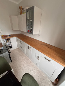 Photo de galerie - Préparation support pour pose vinyle sur plan de travail 