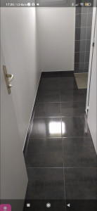 Photo de galerie - Remise en état d'une salle de bain.
Application d'une peinture spéciale pièce humide avec Nettoyage complet et lustrage du carrelage.