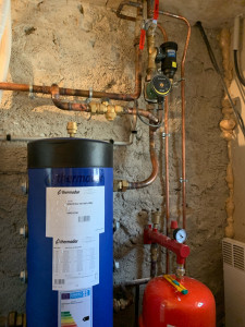 Photo de galerie - Maniement des tuyauteries 