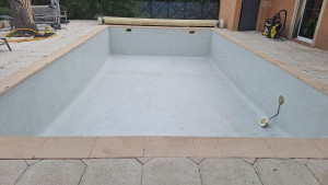 Photo de galerie - Après nettoyage piscine 