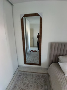 Photo de galerie - Réalisation de pose de miroir 