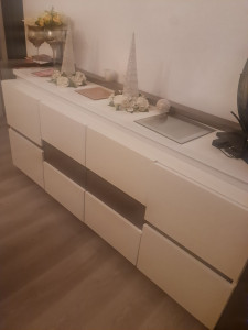 Photo de galerie - Montage de vaisselier (meuble acheté en ligne)