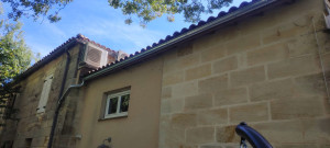 Photo de galerie - Pose gouttière en zinc 