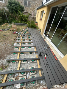 Photo de galerie - Pose d’une terrasse en composite 