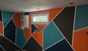 Photo de galerie - Après une grosse infiltration  dans une salle de music , tout cassés pour tous refaire a neuf électricité complète même le tableau électrique , isolation , placo , placo phonique au plafond , peinture 