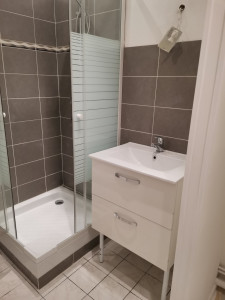 Photo de galerie - Pose de salle de bain 