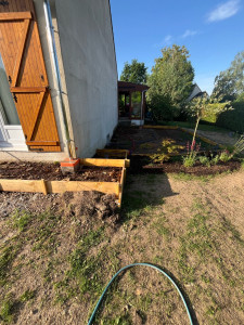 Photo de galerie - Coffrage pour une future dalle béton 