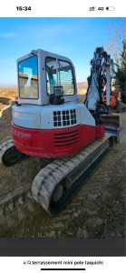 Photo de galerie - Terrassement, ouverture de fondations, ouverture de tranchées pour le passage de tuyaux de réseau d'eau, de télécommunications, d'électricité