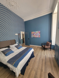 Photo de galerie - Remise à neuf d'une des chambres d'un grand appartement : peinture, parquet, placo...
