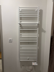 Photo de galerie - Mise en place d’un sèche serviette 750 watt 