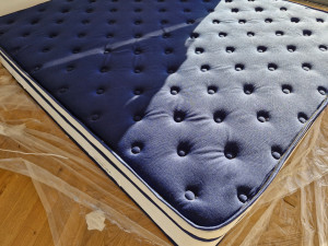 Photo de galerie - étape 2 : matelas réparé comme neuf ainsi que diverses déchirures de surfaces 