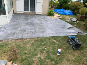 Photo de galerie - Pose de carrelage sur terrasse 
