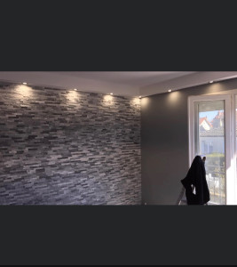 Photo de galerie - Enduit général / Pose de parement / Peinture 