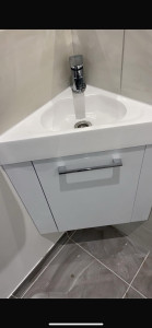 Photo de galerie - Lave main suspendu 