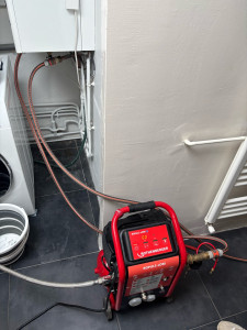 Photo de galerie - Desembouage appartement + remplacement 7 têtes thermostatique 