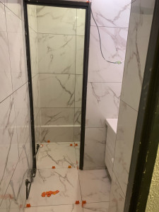 Photo de galerie - Pose de carrelage sanitaires