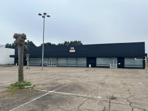 Photo de galerie - Entretien annuel extérieur en collaboration avec KIDSZONE à CHALETTE SUR LOING