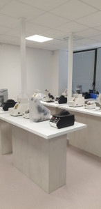 Photo de galerie - Pose de colonne d'alimentation pour bureau