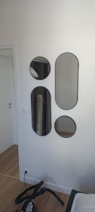 Photo de galerie - Installer un ensemble de miroirs